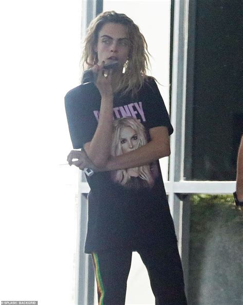 30,334 Cara Delevingne Photos & High